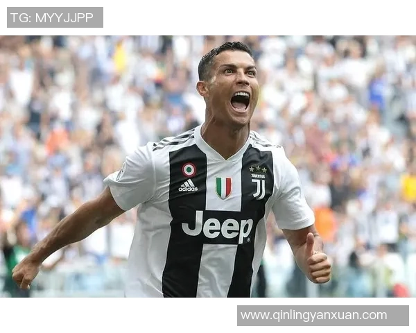 足球巨星开启荣耀之门象征奋勇拼搏与冠军梦想